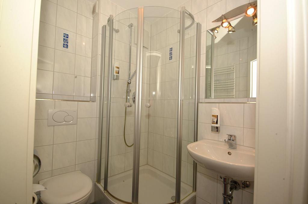 Hotel Pension Schwansee Швангау Номер фото