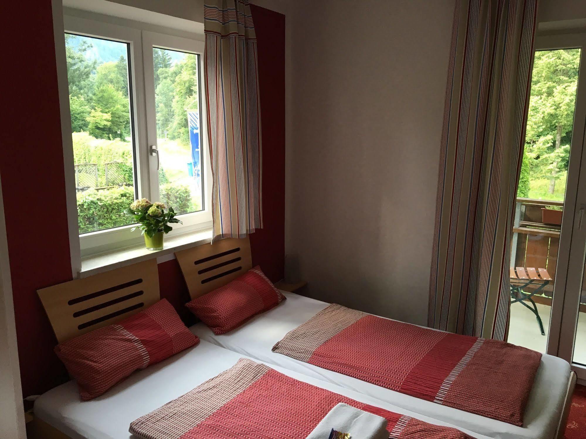 Hotel Pension Schwansee Швангау Экстерьер фото